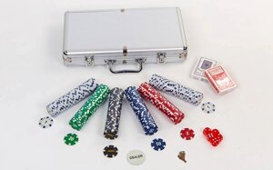 Набір для покеру в алюмінієвому кейсі IG-2114 на 300 фішок номіналом (2 кол. карт,5куб)