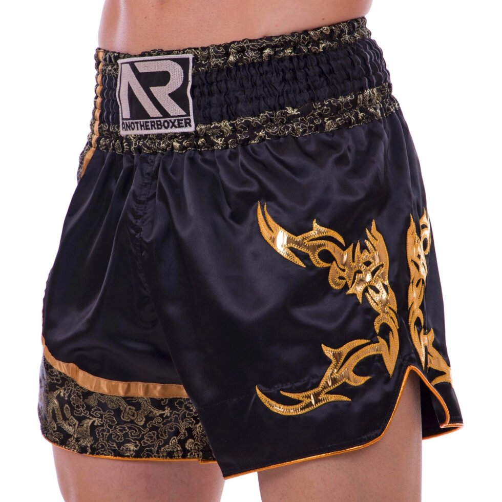Шорти для тайського боксу та кікбоксингу Zelart BO-2345 M-XL чорний-золотий від компанії Спортивний інтернет - магазин "One Sport" - фото 1