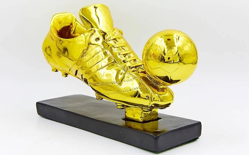 Статуетка (фігурка) нагородна спортивна Футбол Бутса з м'ячем золота C-1346-B2 (р-р 15х21х7,5 см) від компанії Спортивний інтернет - магазин "One Sport" - фото 1
