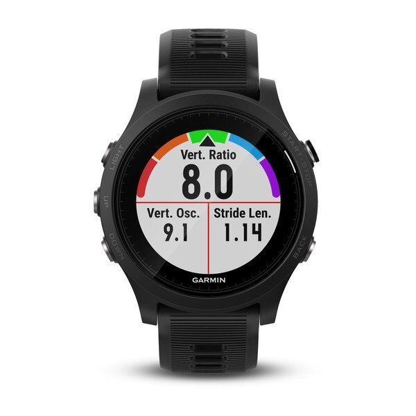 Смарт-годинник Garmin Forerunner 935, чорний з чорним ремінцем