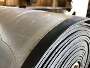Ева, етиленвінілацетат 1030 6 мм чорна з клеєм