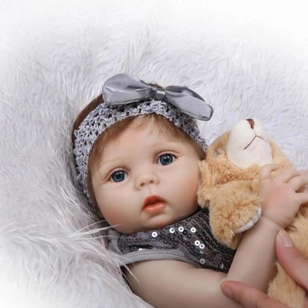 Силіконова колекційна лялька Reborn Doll дівчинка Емма висота 55 см (175) від компанії Придбай - фото 1