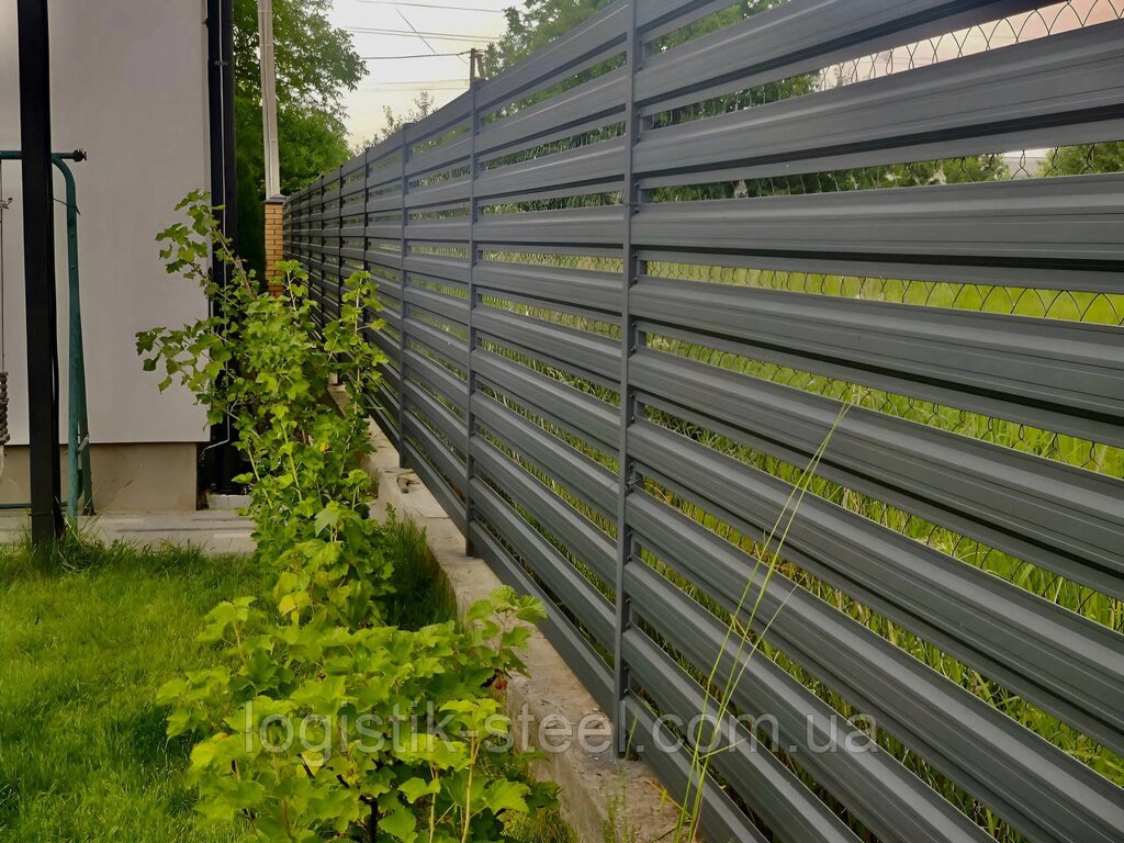 Євроштакетник металевий двосторонній у стилі жалюзі Україна, висота 100 см, чорний матовий від компанії Логістик Сталь - фото 1