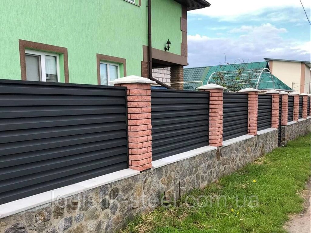 Паркан ЖАЛЮЗІ металевий, Exclusive 40/120 мм, двостороннє покриття, RAL 9005 чорний від компанії Логістик Сталь - фото 1