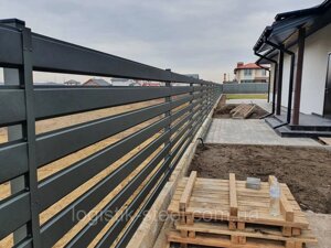 Паркан металевий, , горизонтальний односторонній РАНЧО Висота 130 мм, RAL 7016 темно-графітовий