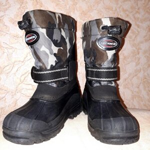 25-26 Р. canadian зимові чоботи на хлопчика. теплі чоботи. сноубутси