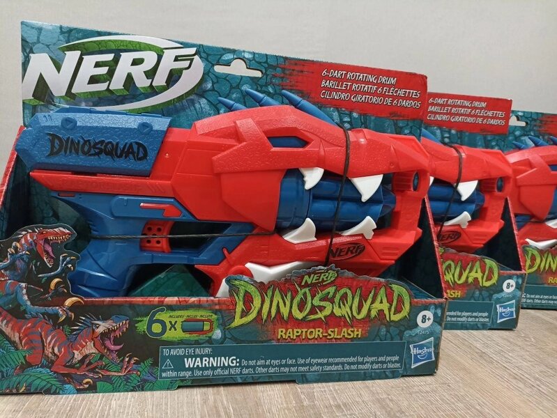 Nerf DinoSquad Raptor-Slash Dart Blaster, 6-Dart Rotating Drum, Slam Fire,  6 Nerf Darts, Velociraptor Dinosaur Design - Nerf