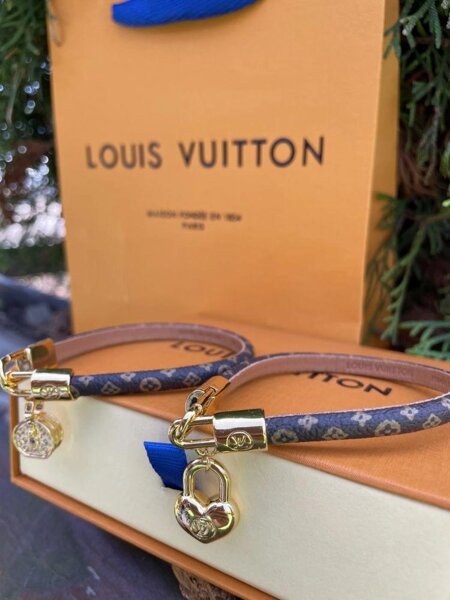 Браслеты для женщин  LOUIS VUITTON