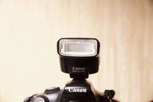 Спалах Canon Speedlite 270 EX