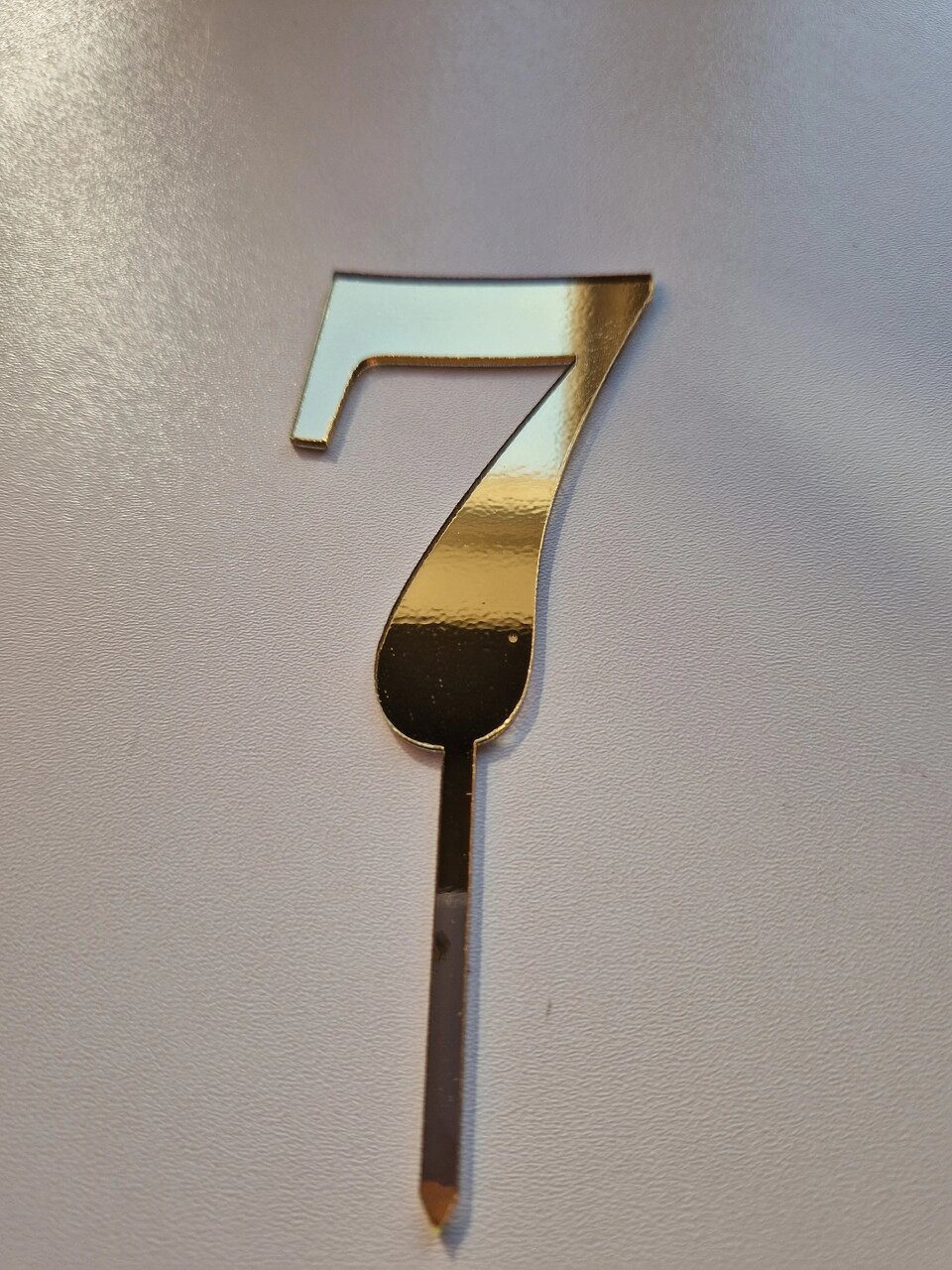 Цифра "7" із дзеркального пластику ( 5 см) Код/Артикул 80 Т0149(7) за від компанії greencard - фото 1