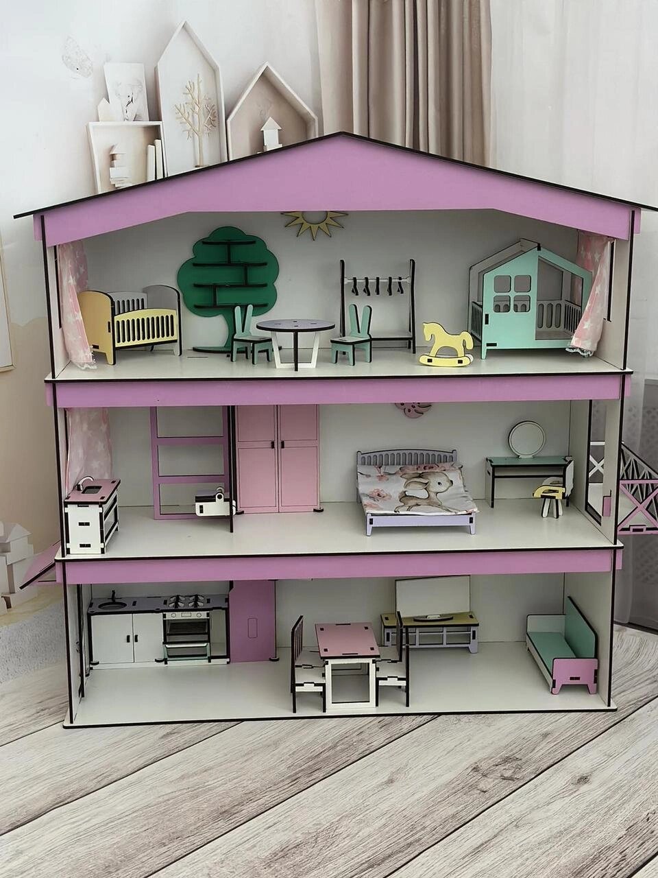 Дерев'яний збірний дитячий ляльковий будиночок триповерховий з комплектом меблів, з вікнами, з дверима і з балконом від компанії greencard - фото 1