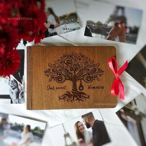 Дерев'яний фотоальбом з гравіруванням дерева на обкладинці | сімейний фотоальбом з паперовими сторінками на подарунок
