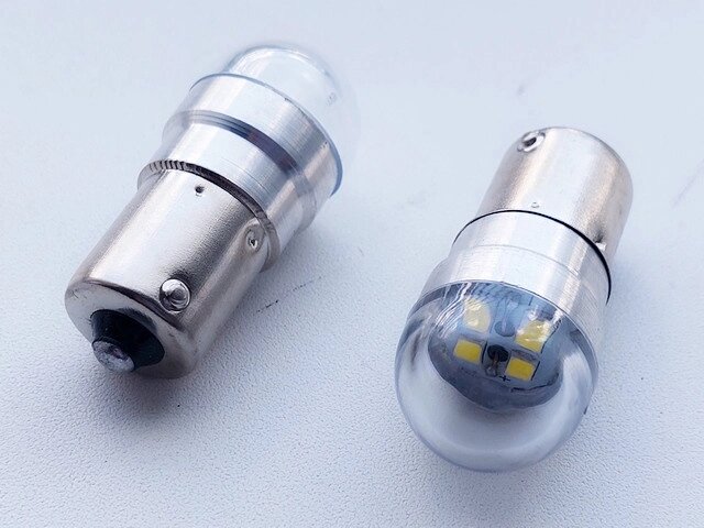 Лампа світлодіодна R5W 12-24V BA15s 4SMD (30/30) T18 4SMD Код/Артикул 30 4116 від компанії greencard - фото 1