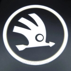 Логотип підсвітка дверей Lazer door logo light Skoda Лінза скло HD зображення, PREMIUM Код/Артикул 189 Skoda Octavia A7