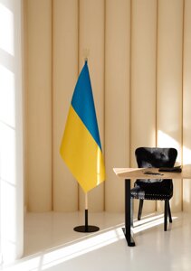 1 шт Набір для одного прапора, прапор України атлас 90х135 см, круглий тримач держак 2 м, наконечник "Тризуб"