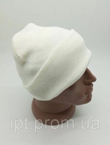 Біла в'язана акрилова шапка (Польща) – ідеальний комфорт і стиль на кожен день