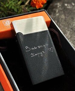 Запальничка Турбо з індивідуальним гравіюванням тексту в подарунковій упаковці /газова запальничка в подарунок