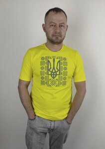 Патріотичні футболки жовтого кольору вишиті хрестиком ТРИЗУБ + ОРНАМЕНТ Код/Артикул 64 12144