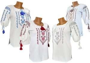 Красива жіноча вишиванка із геометричним орнаментом у білому кольорі тканини «Мадонна» Код/Артикул 04013