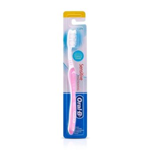 М'яка зубна щітка для чутливих ясен, Sensitive Whitening Toothbrush Soft, Oral-B Під замовлення з Індії 45 днів.
