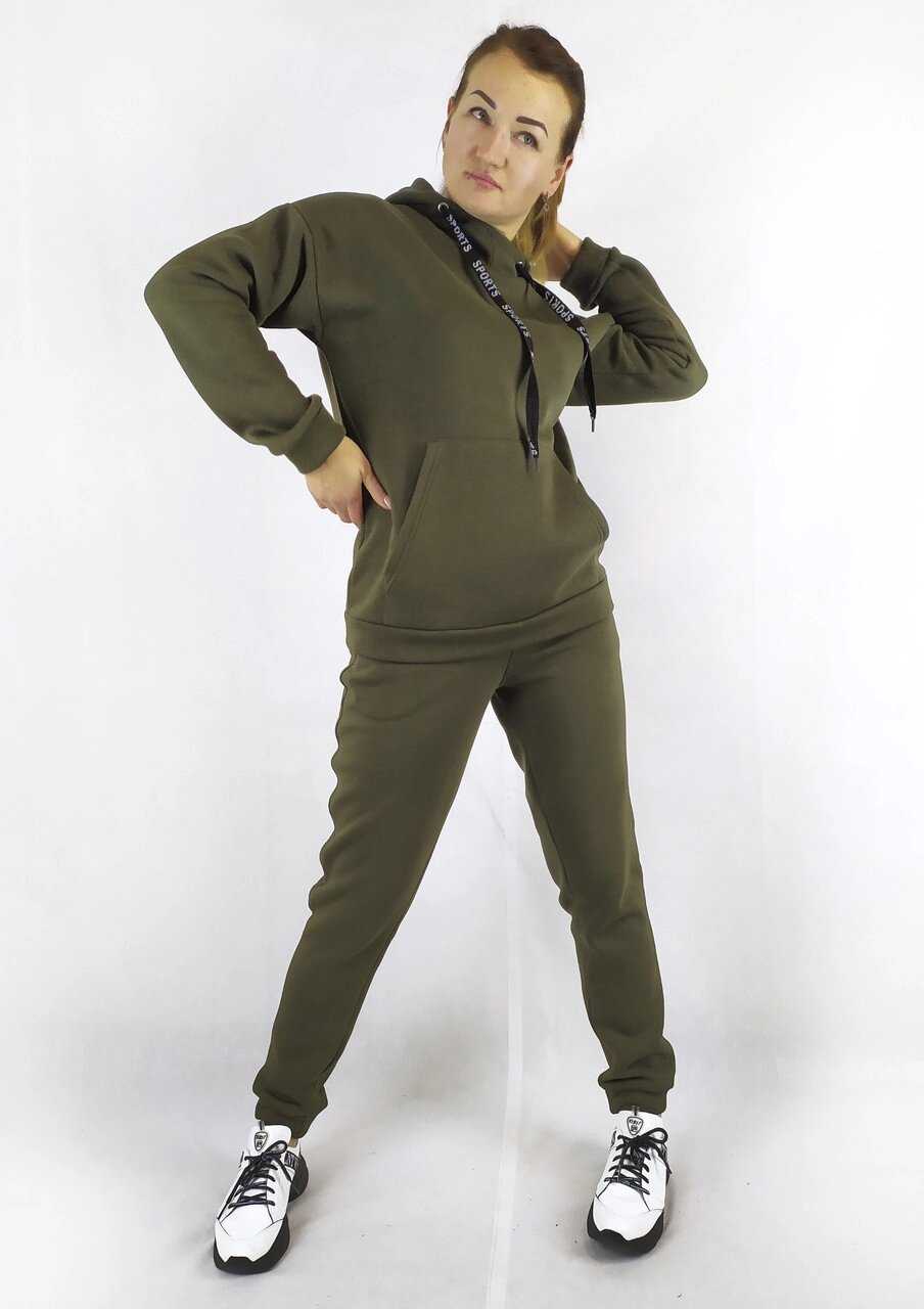 Практичний жіночий спортивний костюм кольору хакі з капюшоном під горло на зиму S,M,L Код/Артикул 64 11065 від компанії greencard - фото 1
