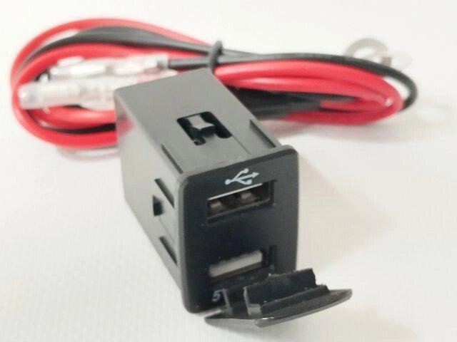 Розетка USB 4,8А+вольтметр з кришкою Nissan A56G Код/Артикул 30 6680 від компанії greencard - фото 1