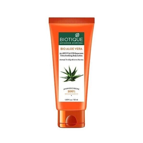 Сонцезахисний лосьйон з Алое віра (50 мл), Bio Aloe 30+ SPF UVA/UVB Sunscreen Ultra Soothing Body Lotion,  Biotique Під  від компанії greencard - фото 1