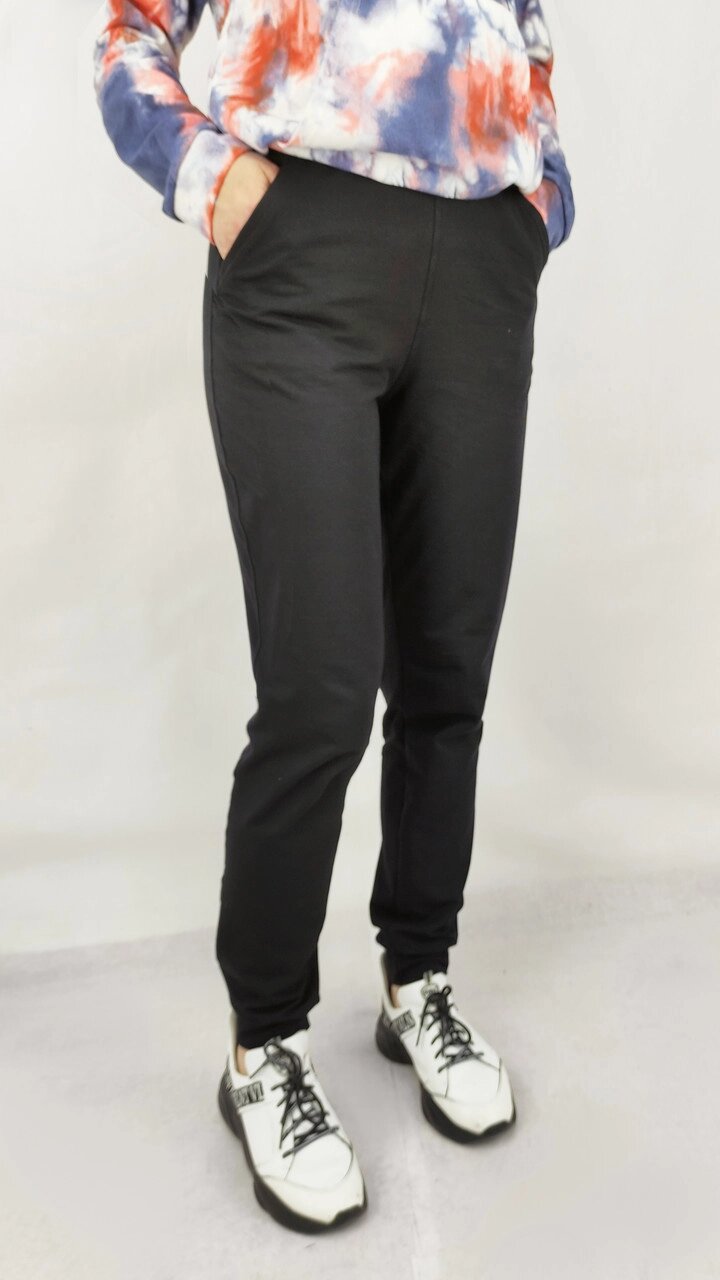 Спортивні жіночі штани двунітка Джосери з манжетами в чорному кольорі S, M, L, XL, XXL Код / Артикул 64 11192 від компанії greencard - фото 1
