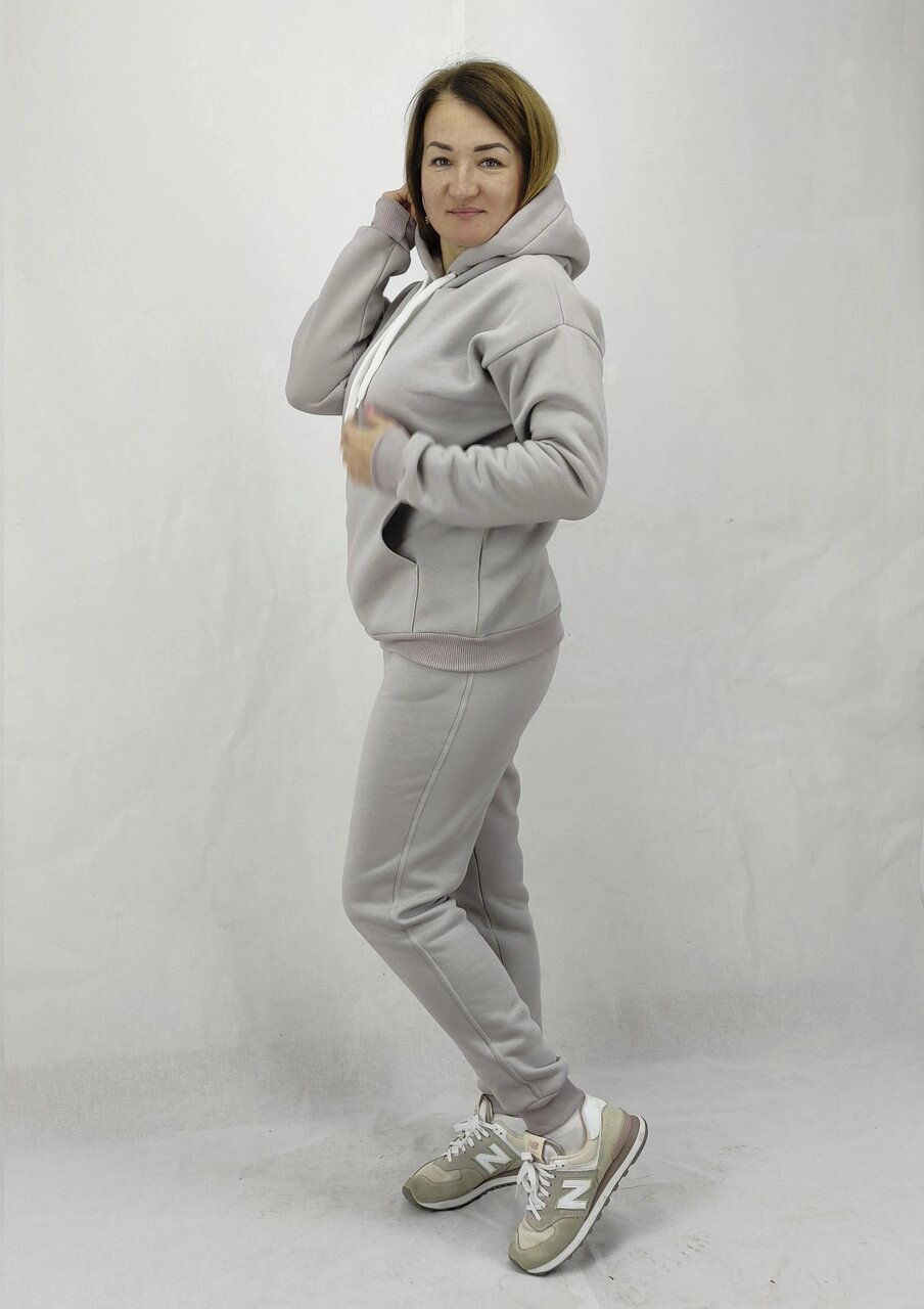 Теплий зимовий жіночий спортивний костюм з замком світло сірого кольору із тканини Пеньє XL, XXL, 3XL Код/Артикул 64 від компанії greencard - фото 1