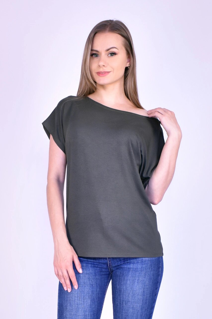 Жіноча футболка "на одне плече", вільного крою, однотонна, хакі Код/Артикул 24 100, хаки від компанії greencard - фото 1