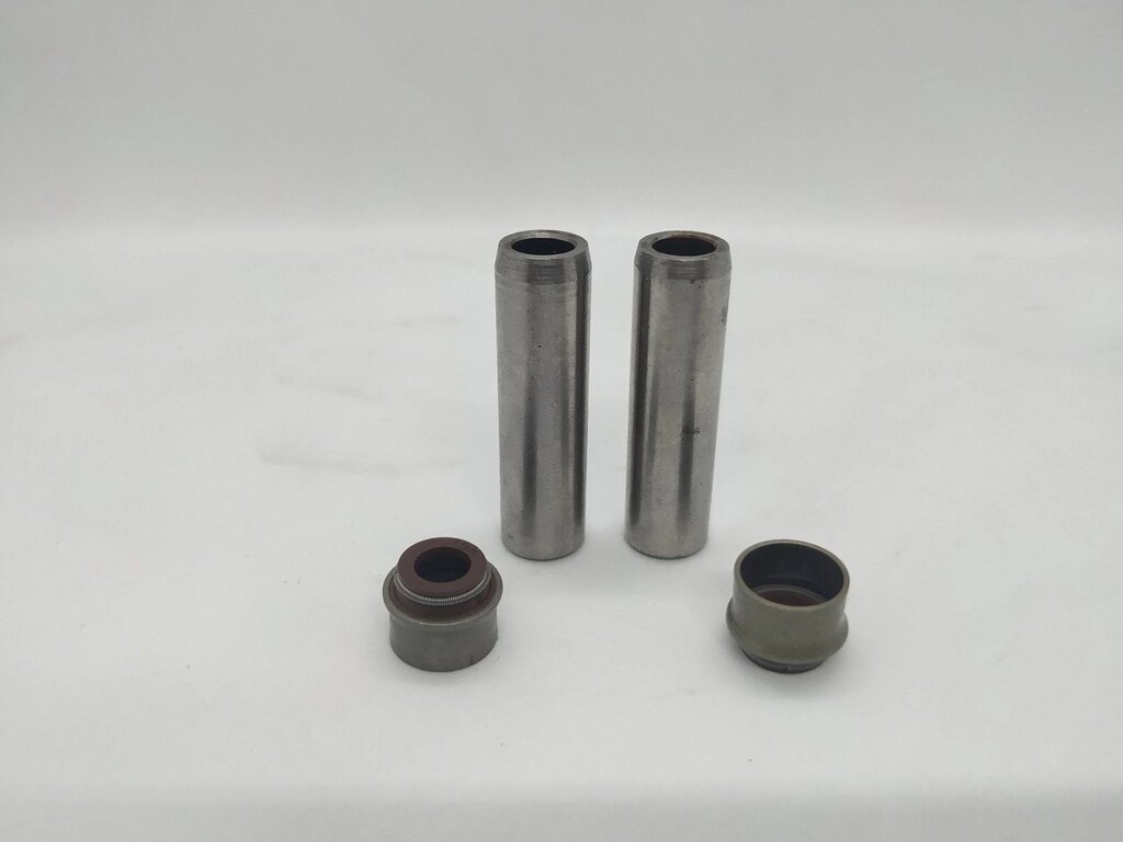 Направляючі клапанів з сальниками (на 2 клапана) - 186F від компанії АгроФактор - фото 1