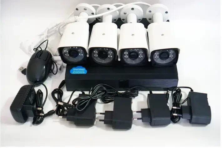 Комплект відеоспостереження бездротовий DVR KIT CAD Full HD UKC 8004/6673 WiFi 4ch набір на 4 камери від компанії Кактус - фото 1