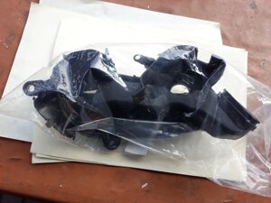 Пластик обдування карбюратора на скутер Honda Dio AF 34,35