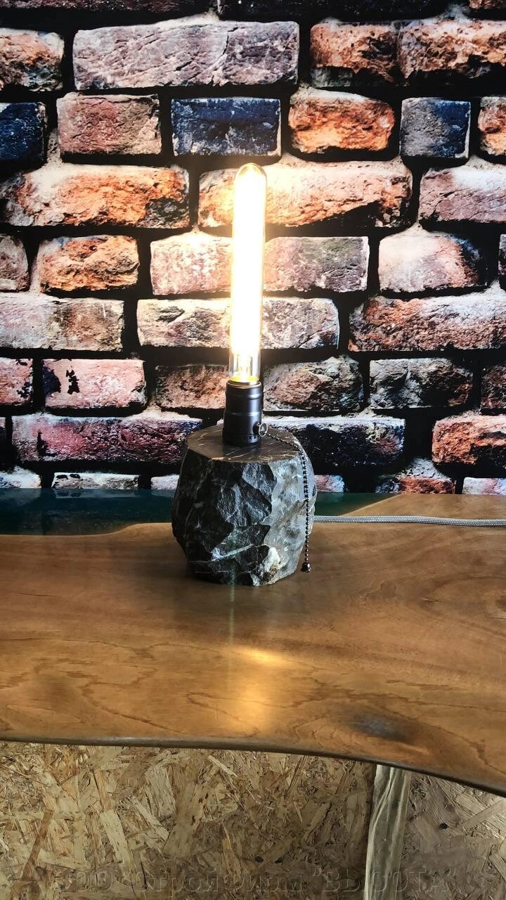 Кам'яна настільна лампа з мармуру від компанії ТОВ "будфірми" ВИСОТА " - фото 1