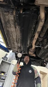 Антикорозійна Антикор обробка авто днища, порогів і арок Шумоізоляція