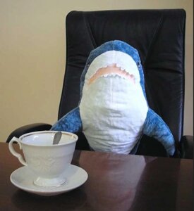 Акула дуже велика м'яка плюшева іграшка 80 см Shark doll