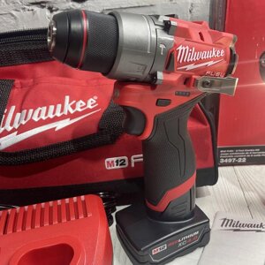 Безщітковий ударний шуруповерт Milwaukee M12 FUEL 3404-20 (2504-20)