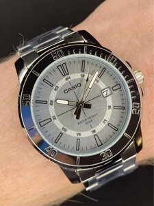 Годинник чоловічий Casio MTP-VD01D-7C Оригінал Гарантія В коробці