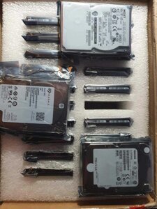 Hdd SAS 900gb 2.5 13-15 рік 6g є