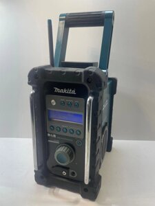 Makita DMR101 /радіо Макіта 18v