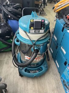 Пилосос makita 445X