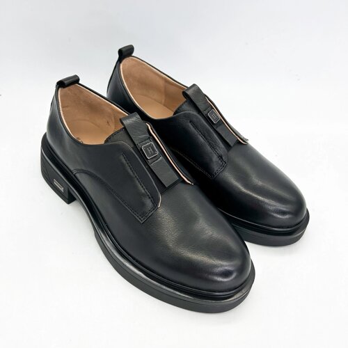 Туфлі danler 36(р) чорний шкіра 0-1-1-AM-578-1104-1