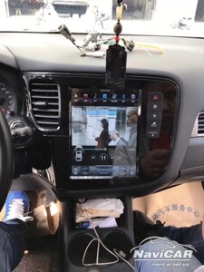 Штатна магнітола для Mitsubishi Outlander 2013-2019 Tesla Style на Android