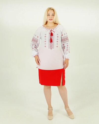 Вишиванка жіноча біла з червоним орнаментом Діана, ошатна блуза вишита хрестиком з довгим рукавом
