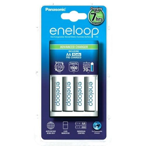 Зарядний пристрій Eneloop Panasonic Advanced + 4 AA 1900mAh BQ-CC17 від компанії shop-shap - фото 1