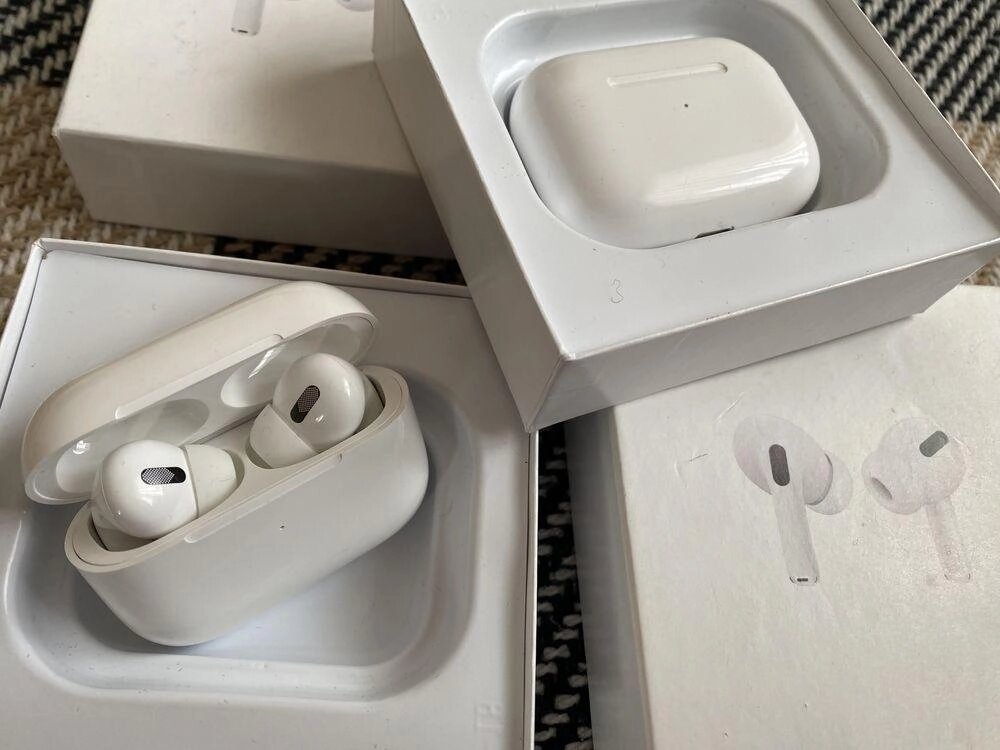 Аірподс про білі якісні навушники є опт від компанії K V I T K A - фото 1