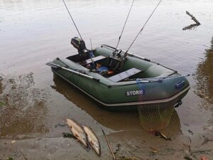 Бортовий тримач для вудлища, спінінга, вудки в човен