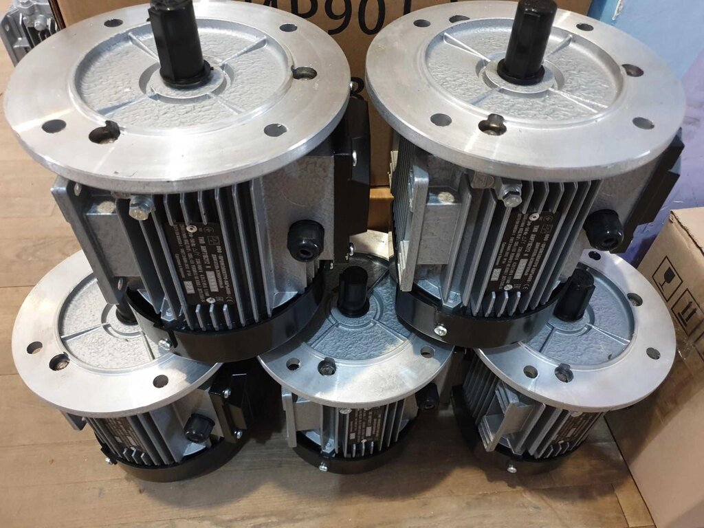 Електродвигун двигун редуктор двигун частотник інвертор від компанії K V I T K A - фото 1