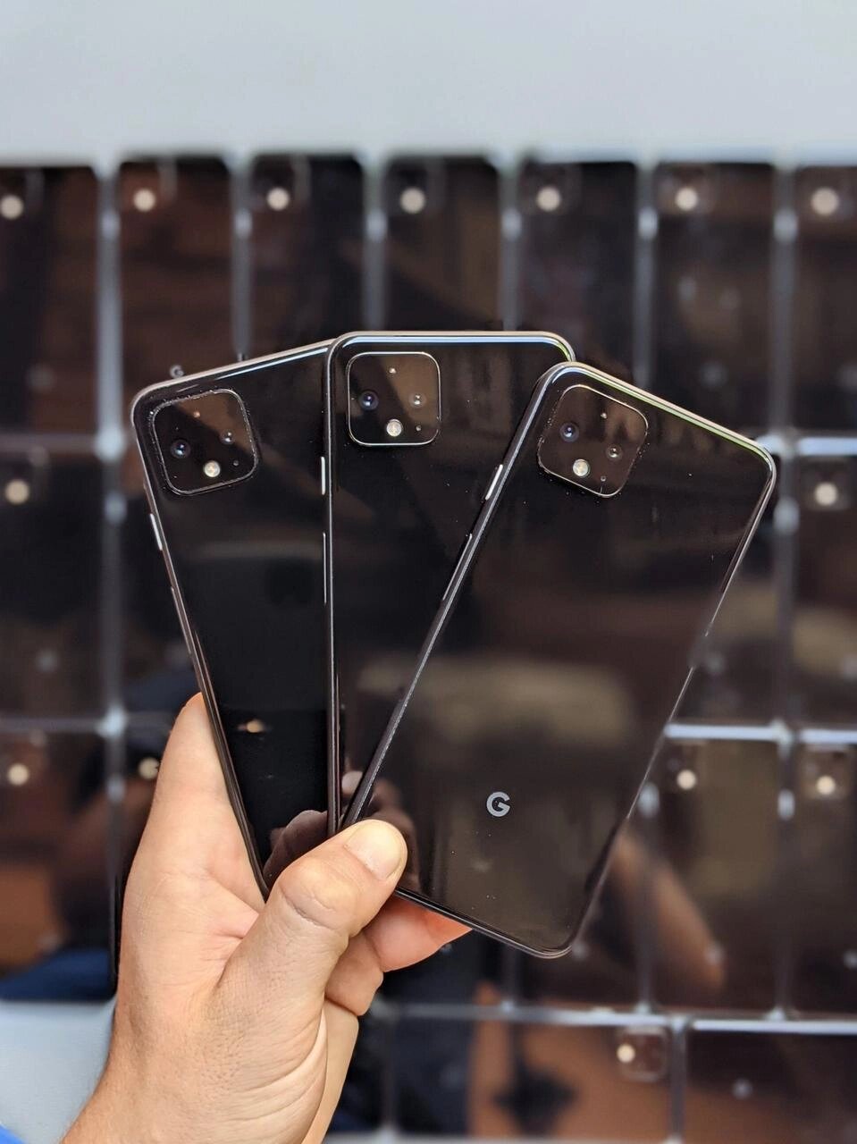 Google Pixel 4 6/64 ГБ чорної тканини від компанії K V I T K A - фото 1