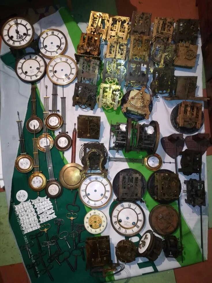 Настінні годинники, камінні, циферблати, маятники, ключі, шкали емалеві. від компанії K V I T K A - фото 1